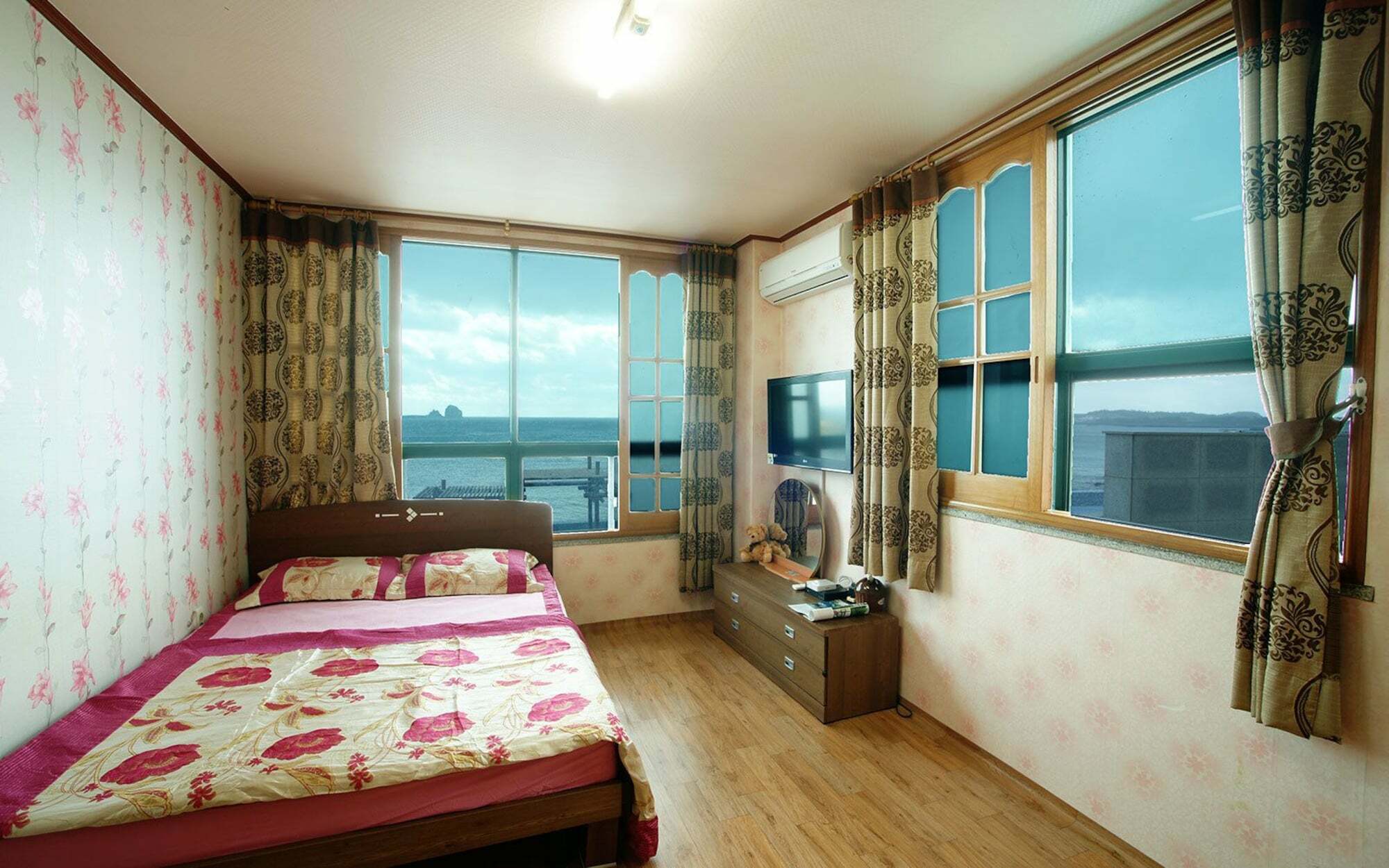 Family Pension Seogwipo-stad Buitenkant foto